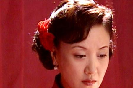五月槐花香秋兰为什么没被烧死