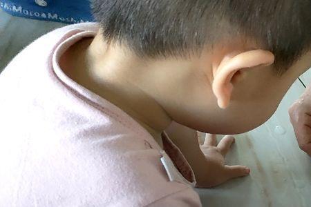 如何教小鸭子吃东西