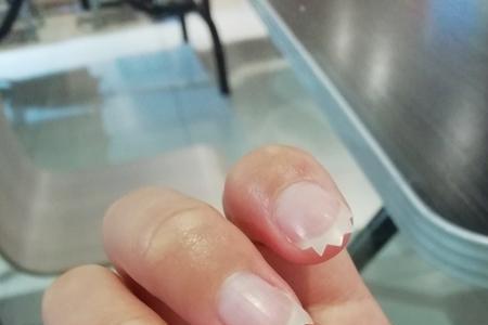 男朋友不让自己做指甲为什么