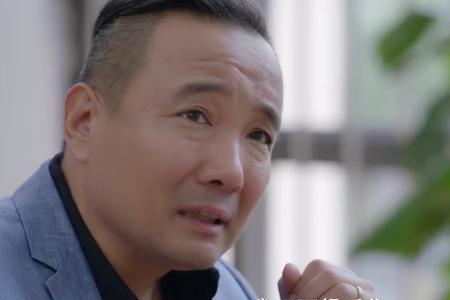 说一个人装深沉是什么意思