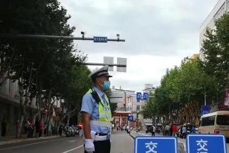 昆明早晚高峰限行规定