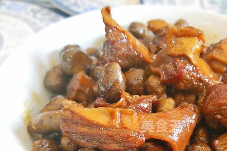花生红烧瘦肉的做法