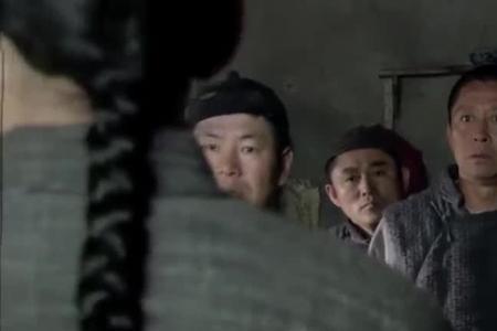 闯关东戏班班主扮演者