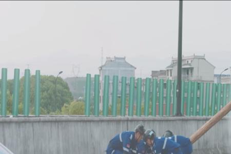 追光者掉悬崖是哪一集