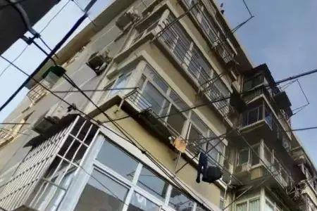 南京农村允许老房重建吗