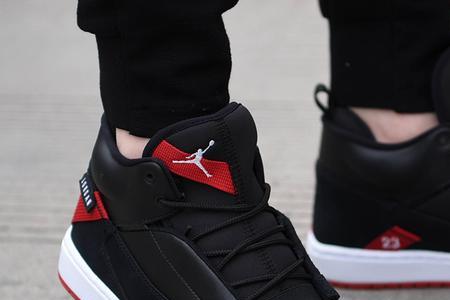 nike耐克男子运动鞋aj7200哪个店有卖