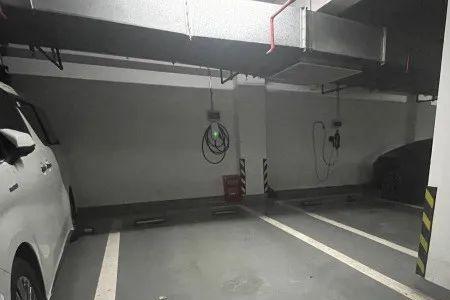 物业出售地下人防车位合法吗