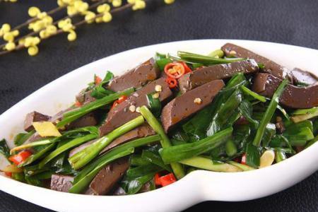 鸭血为什么是绿色的