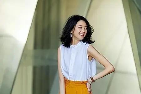 喜欢穿花衣服的女人性格分析