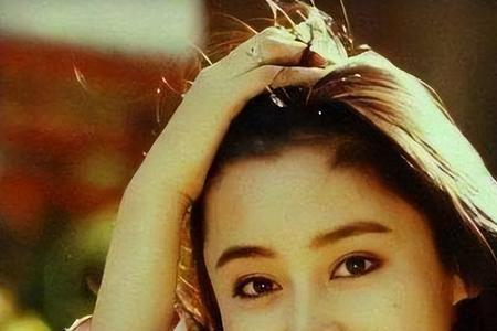 云想衣裳花想容陈红的儿子
