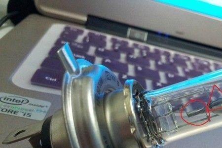 h4大灯反光罩怎么取出来
