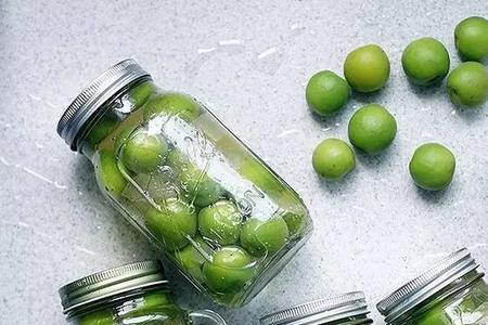 青梅酒能浇花吗