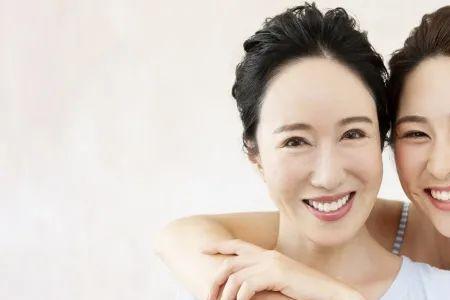 黄脸婆的反义词