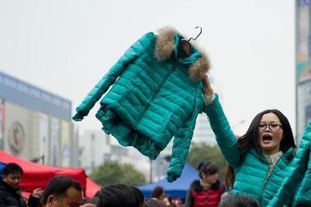 昆山卖衣服最多的一条街
