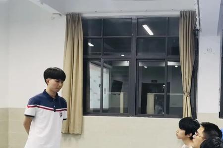 高中有学生会会长吗