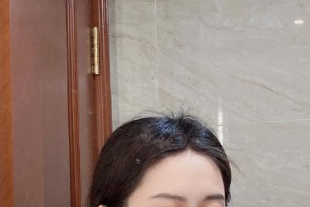 女生朋友圈没有自拍照说明什么