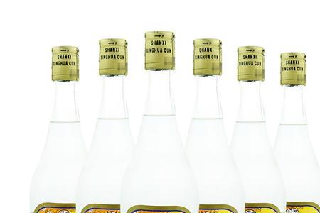 出口瓷汾和紫砂汾酒哪个好