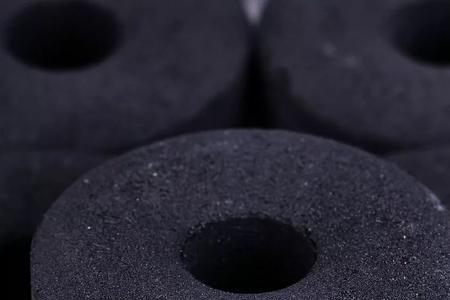 高温燃烧后留下烟灰叫炭化物吗