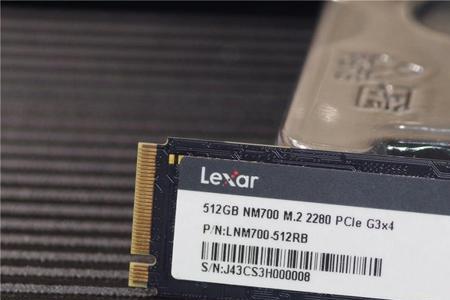 金士顿nv2和西部数据sn770哪个好