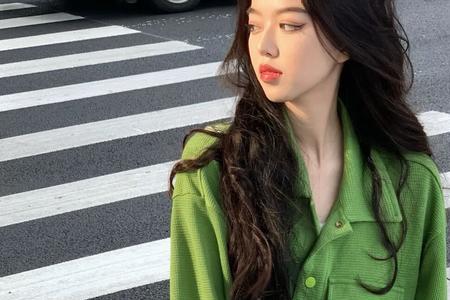 为什么穿绿色显白原理