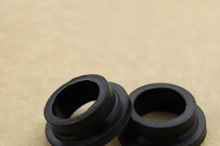 恒压阀12个碟簧的正确安装方法