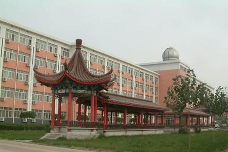 沧州十八中是高中吗