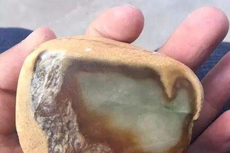 翡翠原石大马坎裂多做什么