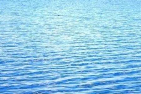 心如大海波澜不惊的意思