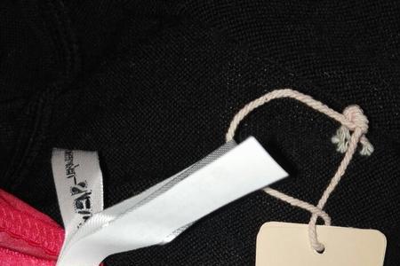 淘宝买衣服没有吊牌可以投诉吗