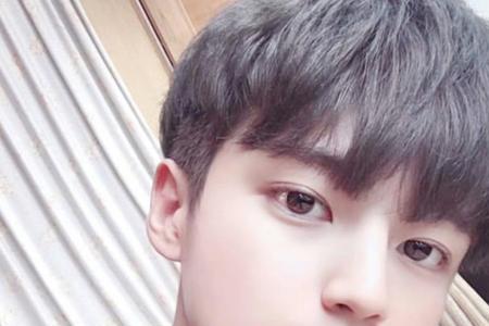 说一个男生文静是不是不好