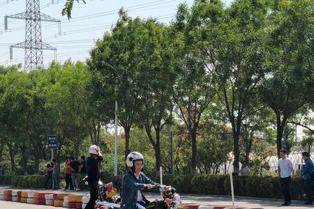 摩托车科目一绕口令