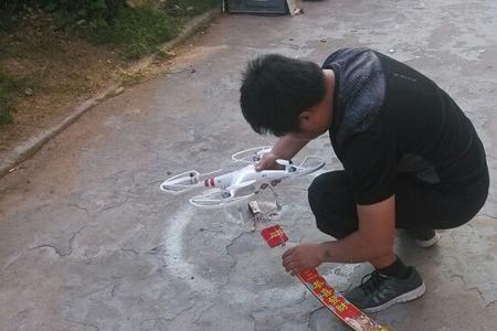会飞的鞭炮叫什么