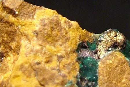 汞能溶解铜吗