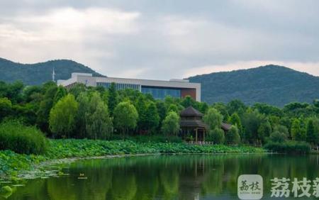 无锡学院和江南大学距离