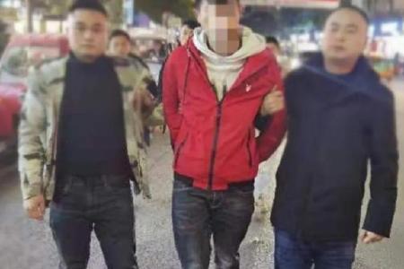 和犯罪的人在一起犯法吗