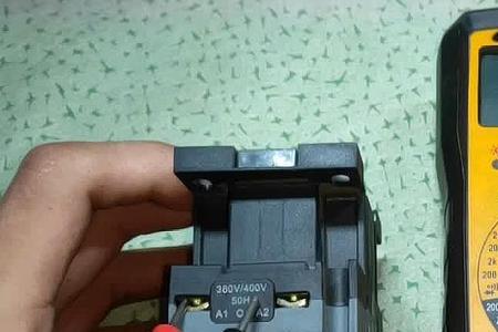 万用表能测高压电缆通断吗