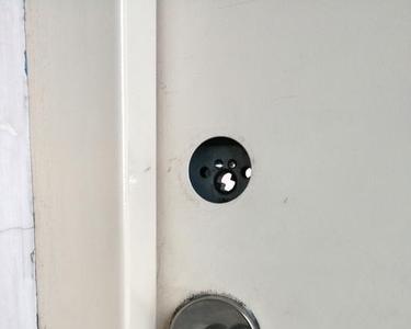 小区楼梯门能不能上锁