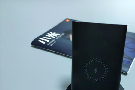小米12SU能用小米50瓦无线车载充电吗