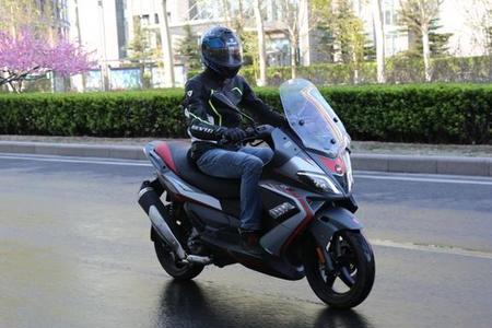 阿普利亚srmax300怎么停产了