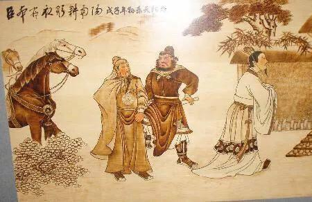关公在华阳是什么时候放走曹操