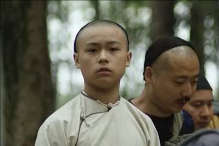红楼梦第一集的小和尚是谁