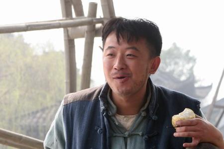 丁力母亲扮演者是谁