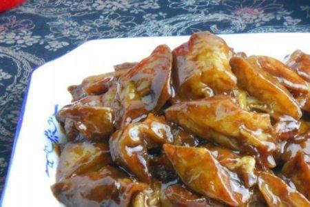 红皮茄子的红烧家常做法