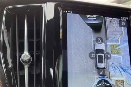 沃尔沃xc60原车有抬头显示吗