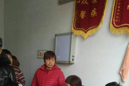 卫生院中午几点上班