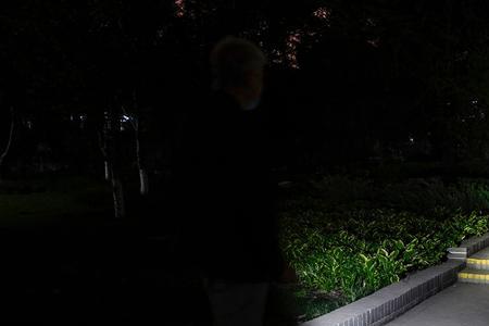 led与ld光线室外谁亮些