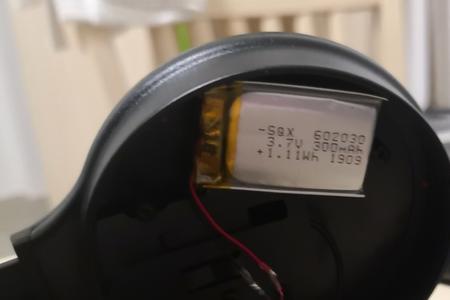 英菲克耳机仓充不进去电怎么办