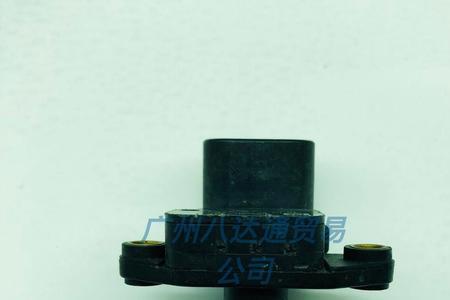 别克君越环境温度传感器更换