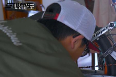 山地车三盘改单盘是留哪个盘