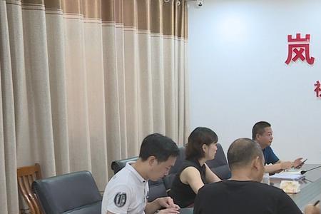 请简述如何接待求职来访人员